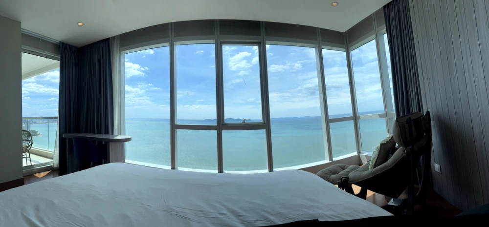 For sale: The Palm Wongamat Beach Pattaya, a nice room, good location, complete amenities, beautiful view, reserve now!