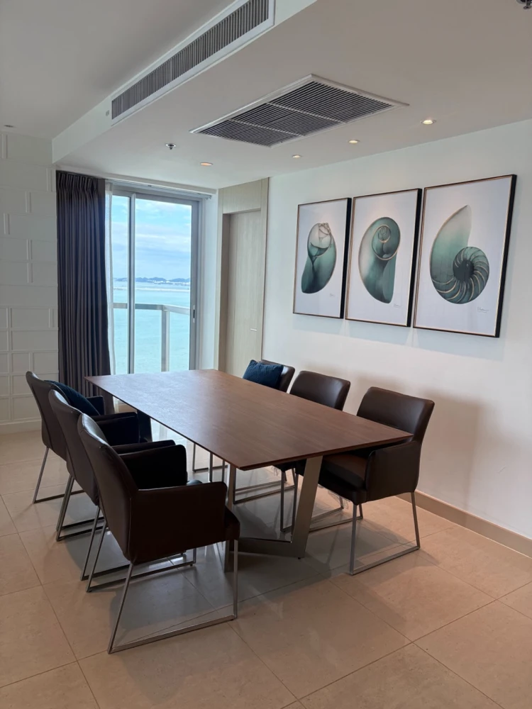 For sale: The Palm Wongamat Beach Pattaya, a nice room, good location, complete amenities, beautiful view, reserve now!