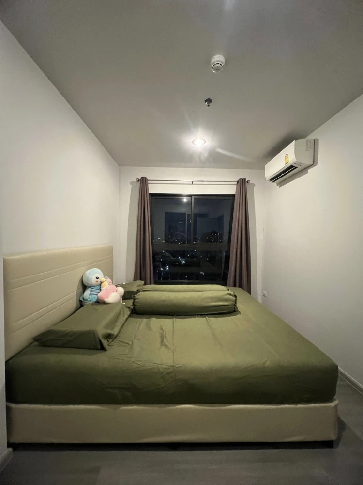 For sale: The Parkland Charan-Pinklao, 17th floor, Building C, complete with furniture and electrical appliances. Don't delay!