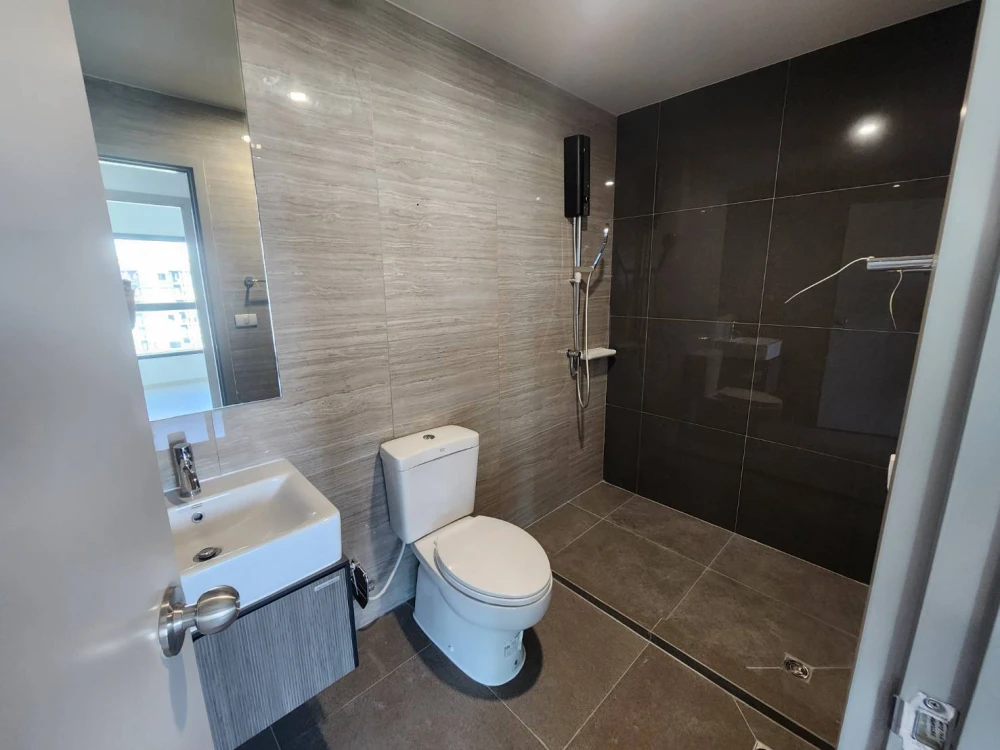For sale: The Parkland Charan–Pinklao, spacious room with full amenities. Buy now, don't miss out!