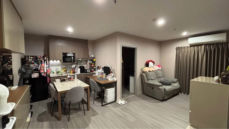 For sale: The Parkland Charan–Pinklao, spacious room with plenty of usable space, good location, comes with complete facilities. Don't miss it!