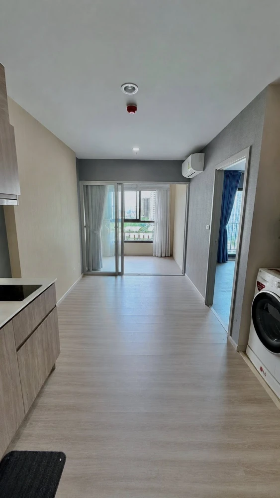 Selling high-floor units at The Parkland Charan–Pinklao. Spacious and comfortable. Book now, don't miss out!!!