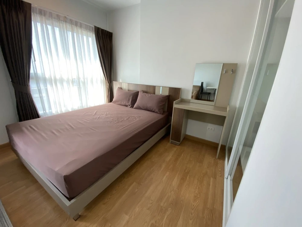 Selling a comfortable condo at The Parkland Phetkasem. Excellent location and fully equipped with amenities. Don't miss out! images