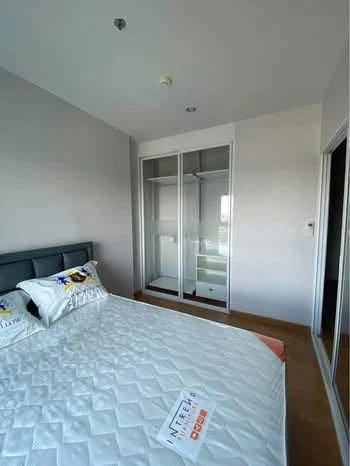 Selling a unit at The Parkland Ratchada-Wongsawang, 14th floor, fully furnished. Don't miss this opportunity!