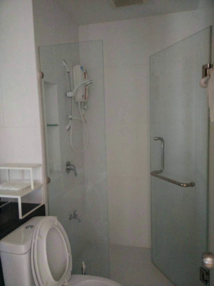 For sale: The Parkland Taksin-Thapra, corner room, not crowded, lots of usable space, complete facilities, hurry and book now!