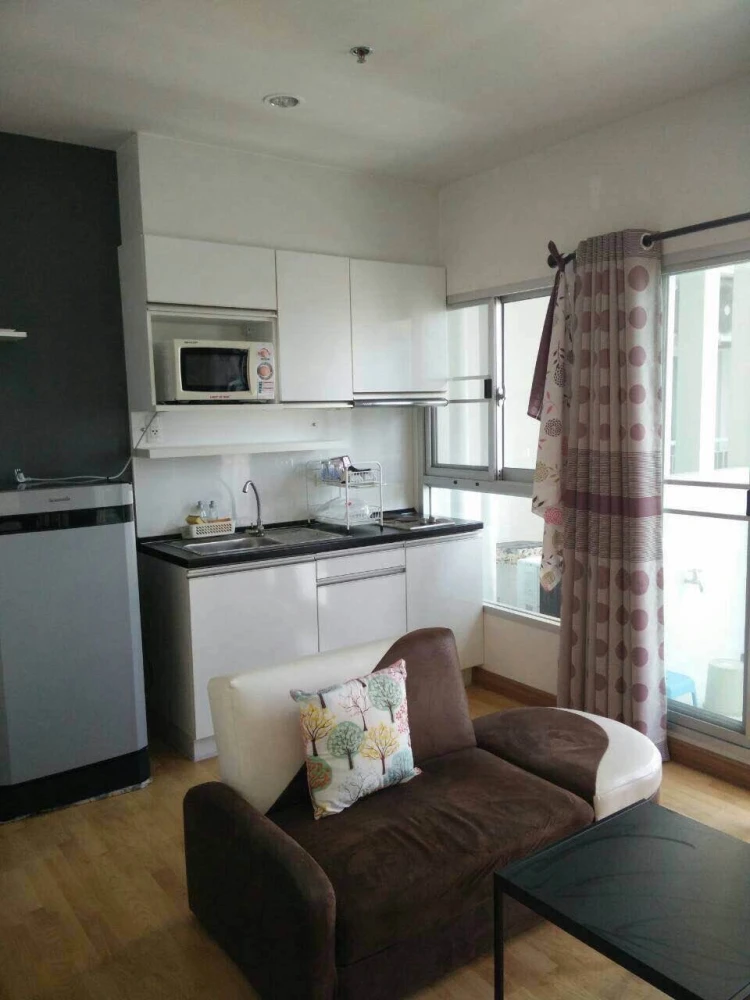 For sale: The Parkland Taksin-Thapra, corner room, not crowded, lots of usable space, complete facilities, hurry and book now!