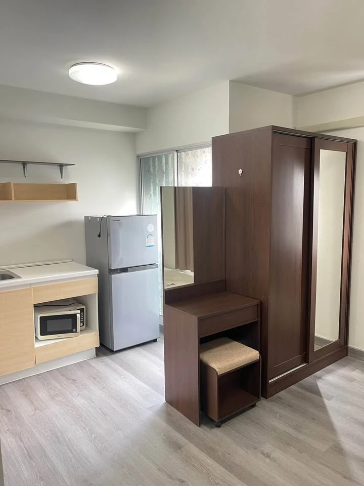 For sale: The Point Condo Rangsit-Klong 6, 1 bedroom, 1 bathroom, good location, fully furnished, don't miss out.