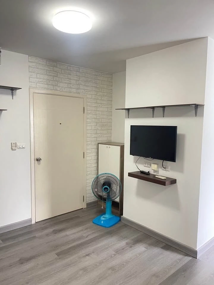 For sale: The Point Condo Rangsit-Klong 6, 1 bedroom, 1 bathroom, good location, fully furnished, don't miss out.