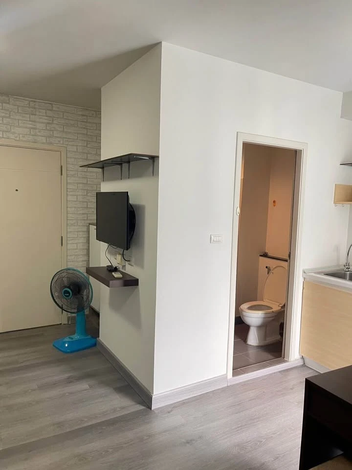 For sale: The Point Condo Rangsit-Klong 6, 1 bedroom, 1 bathroom, good location, fully furnished, don't miss out.