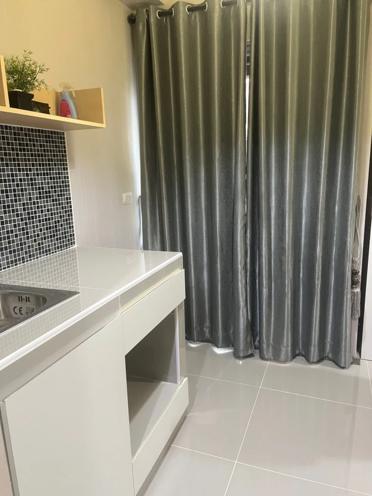 Selling The Point Condo Rangsit-Klong 6, 3rd floor, fully furnished, ready to move in. Book now! (Hurry!)