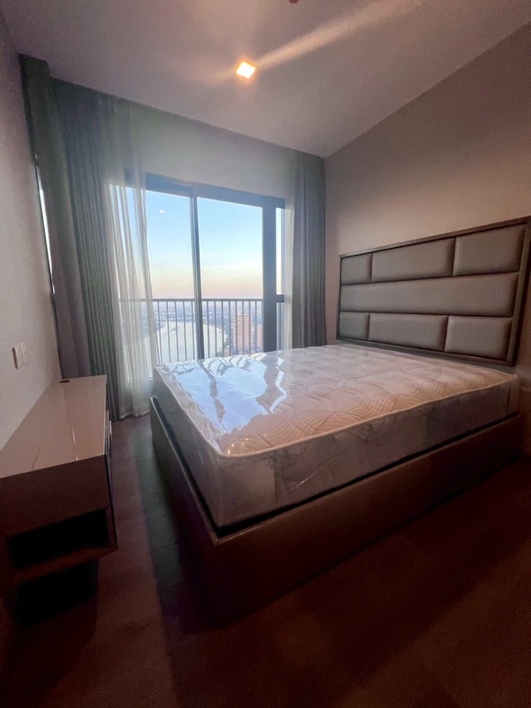 Selling The Politan Aqua, 2 bedrooms, corner unit, with Chao Phraya River view. Book now!