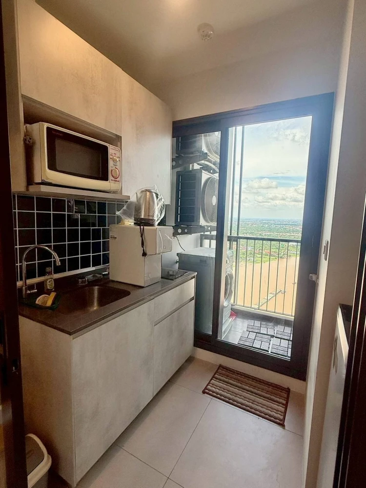 Selling The Politan Aqua, 58th floor. High floor, fully furnished, great view. Book now! Don't miss out!