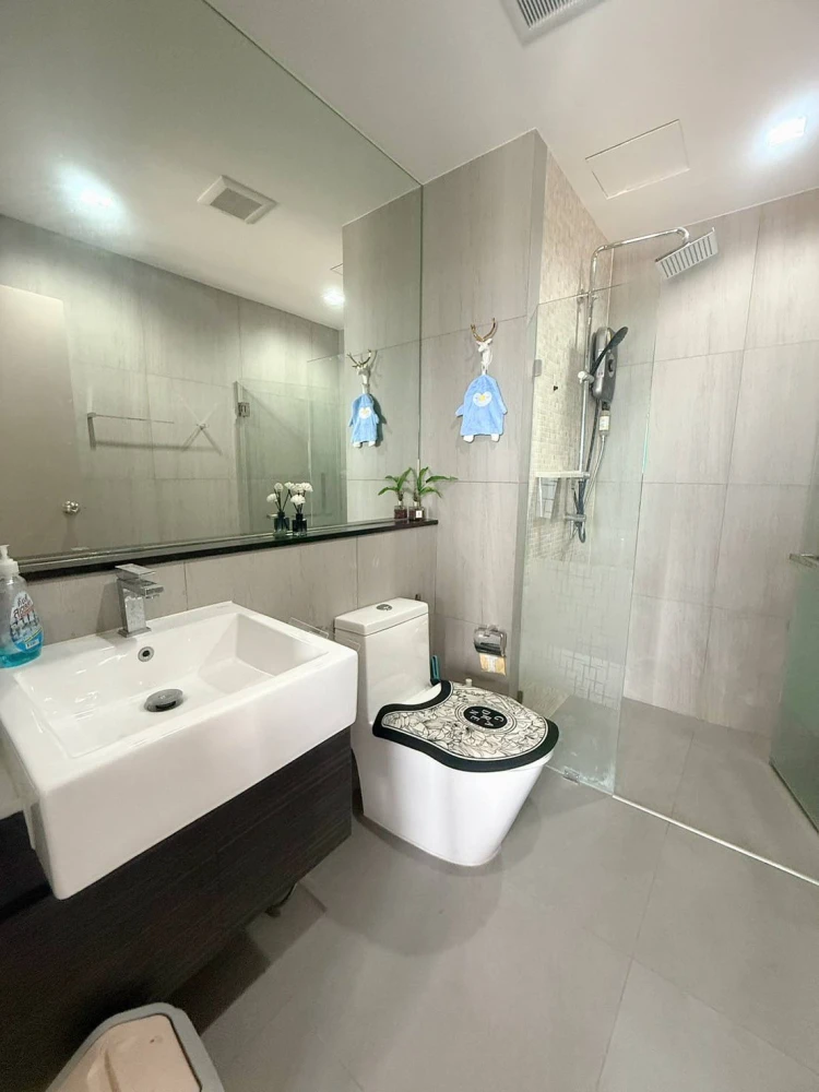 Selling The Politan Aqua, 58th floor. High floor, fully furnished, great view. Book now! Don't miss out!
