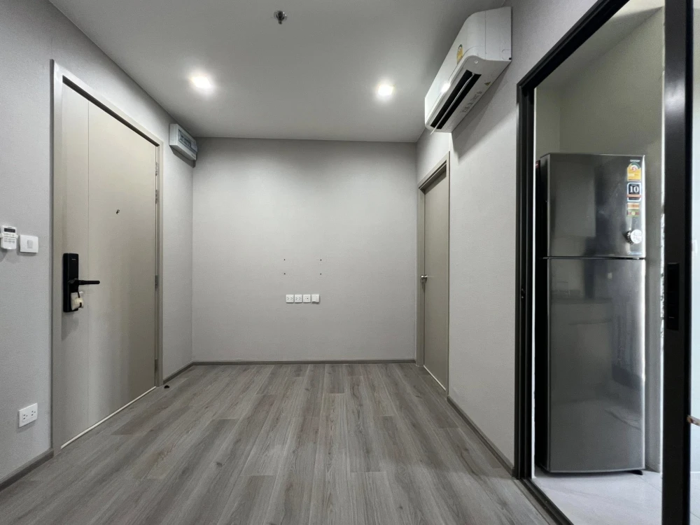 For sale: The Politan Aqua, empty room with excellent built-in furniture, great location, Chao Phraya River view, reserve now!