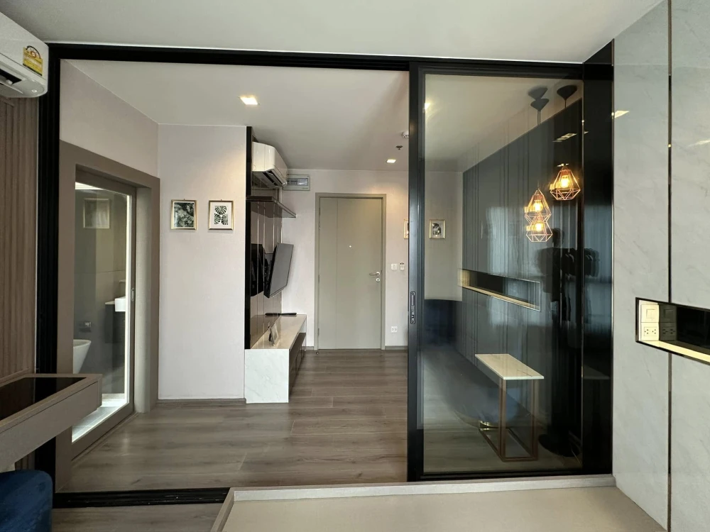 For sale: The Politan Rive, south facing, good wind, Chao Phraya River view and swimming pool, built-in decoration, Fully Furnished, Luxury, reserve n