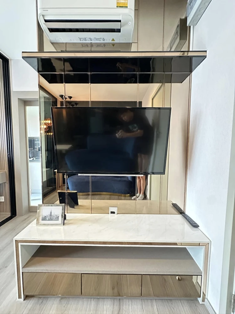 For sale: The Politan Rive, south facing, good wind, Chao Phraya River view and swimming pool, built-in decoration, Fully Furnished, Luxury, reserve n