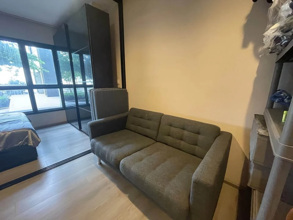 Selling The Politan Rive, corner unit, less crowded, full amenities. Don't just look, reserve it!