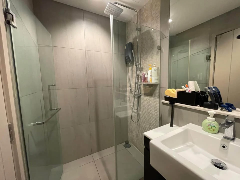 Selling The Politan Rive, corner unit, less crowded, full amenities. Don't just look, reserve it!