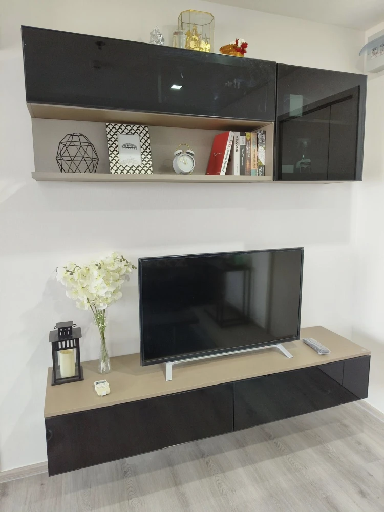 Selling a private corner unit at The Politan Rive, 24th floor, fully furnished. Don't miss this great opportunity!