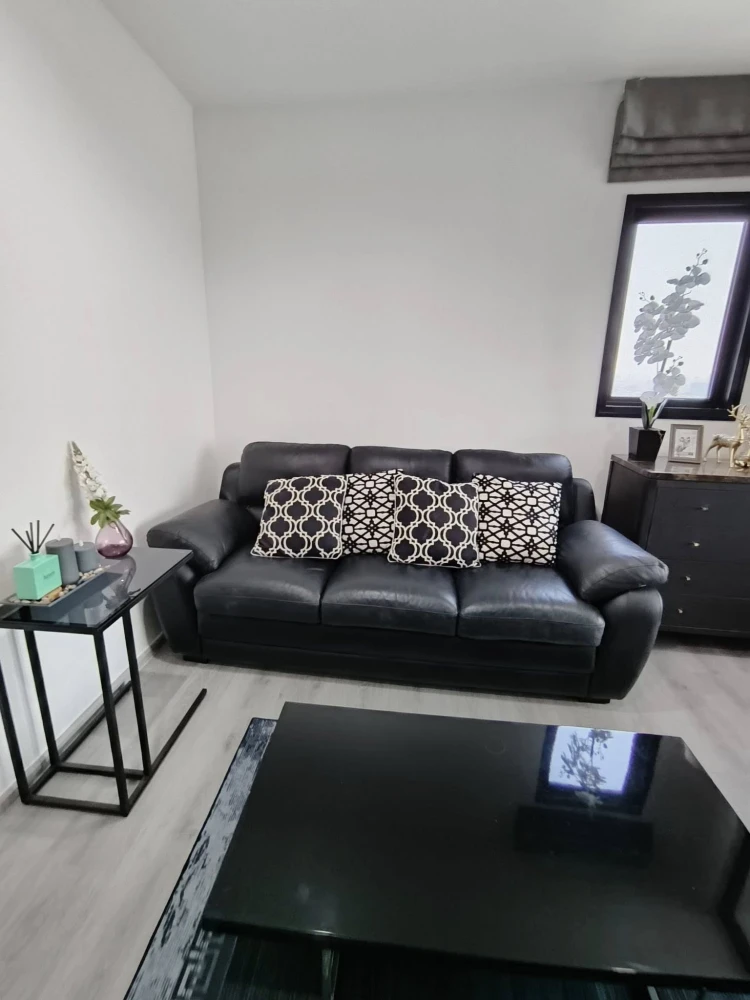 Selling a private corner unit at The Politan Rive, 24th floor, fully furnished. Don't miss this great opportunity!