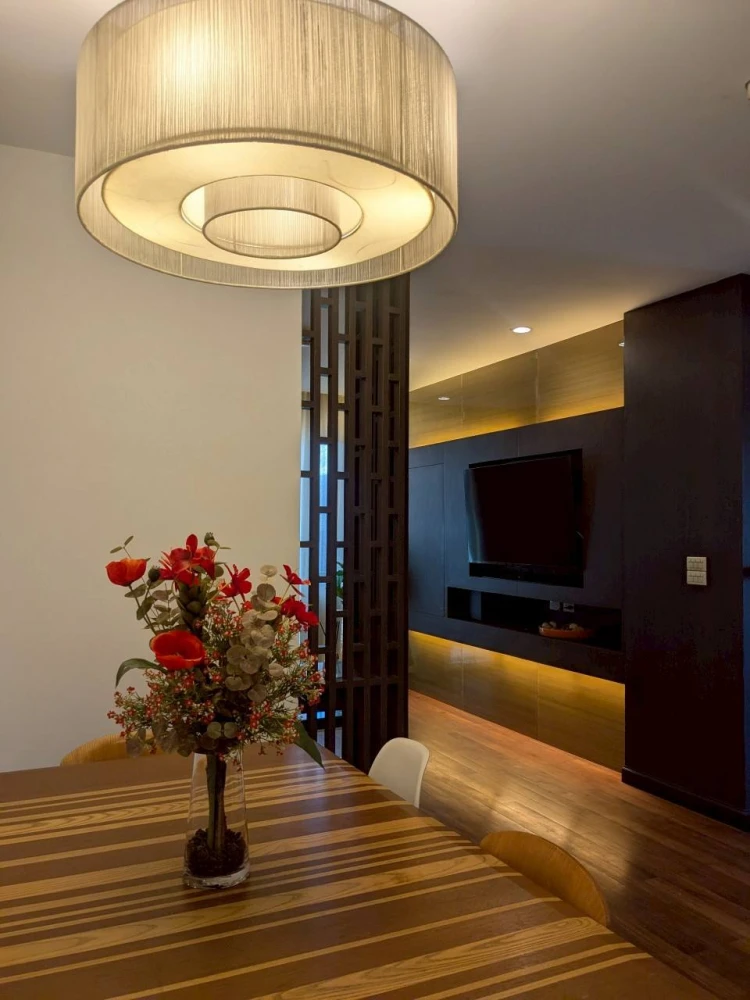 For sale: The Prime 11, very quiet!! Spacious, fully furnished, corner unit, not crowded. Interested? Reserve now!