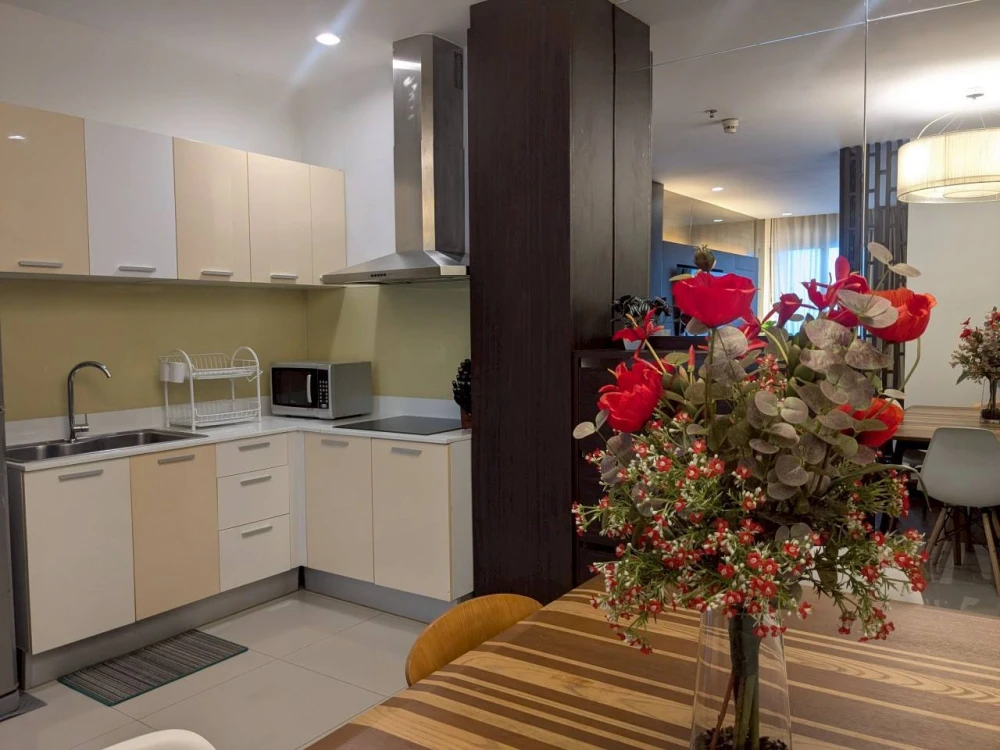 For sale: The Prime 11, very quiet!! Spacious, fully furnished, corner unit, not crowded. Interested? Reserve now!