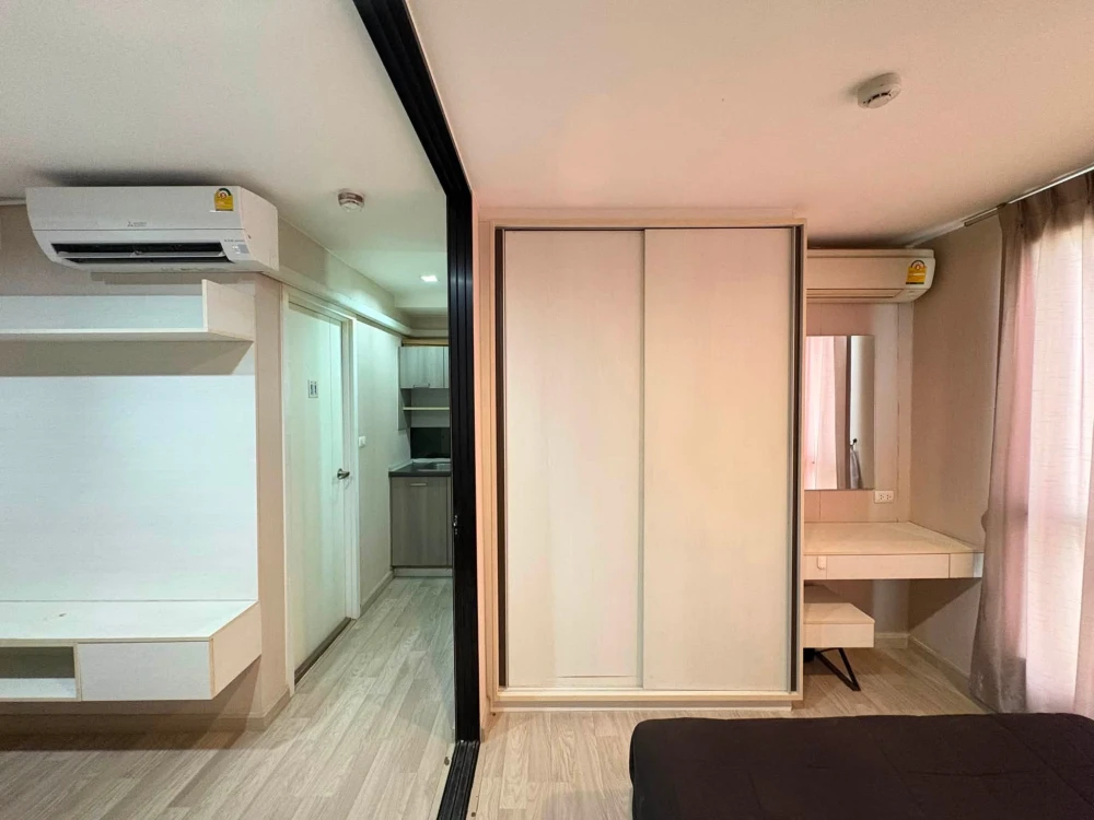 Selling a 1-bedroom, 1-bathroom unit at The Privacy Prachauthit–Suksawat. Fully furnished, ready to move in!