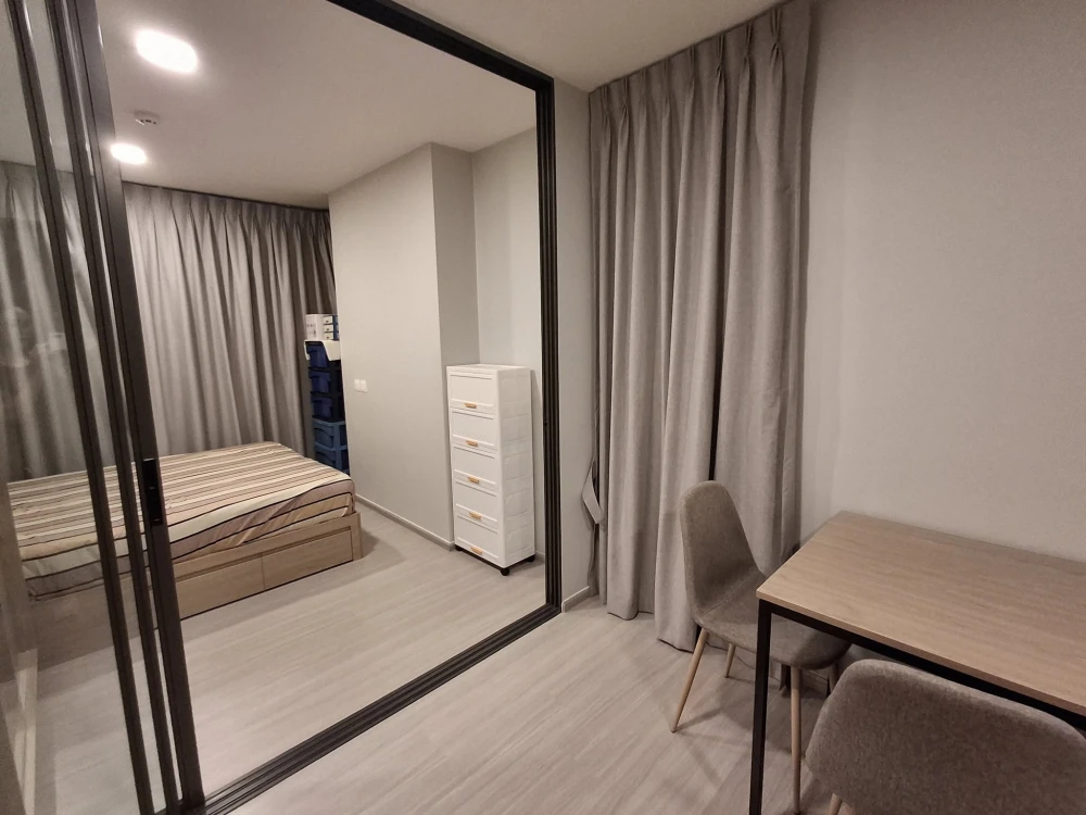 For sale: The Privacy S101, Building B, 2nd floor, corner room, quiet, peaceful, shady, the room is not old or worn out. I must say that you must rese