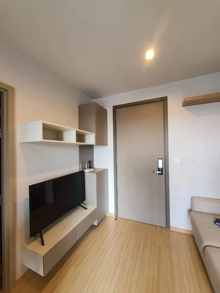 Selling a 1-bedroom, 1-bathroom unit at The Privacy Thaphra Interchange, 14th floor, fully furnished. Book now!