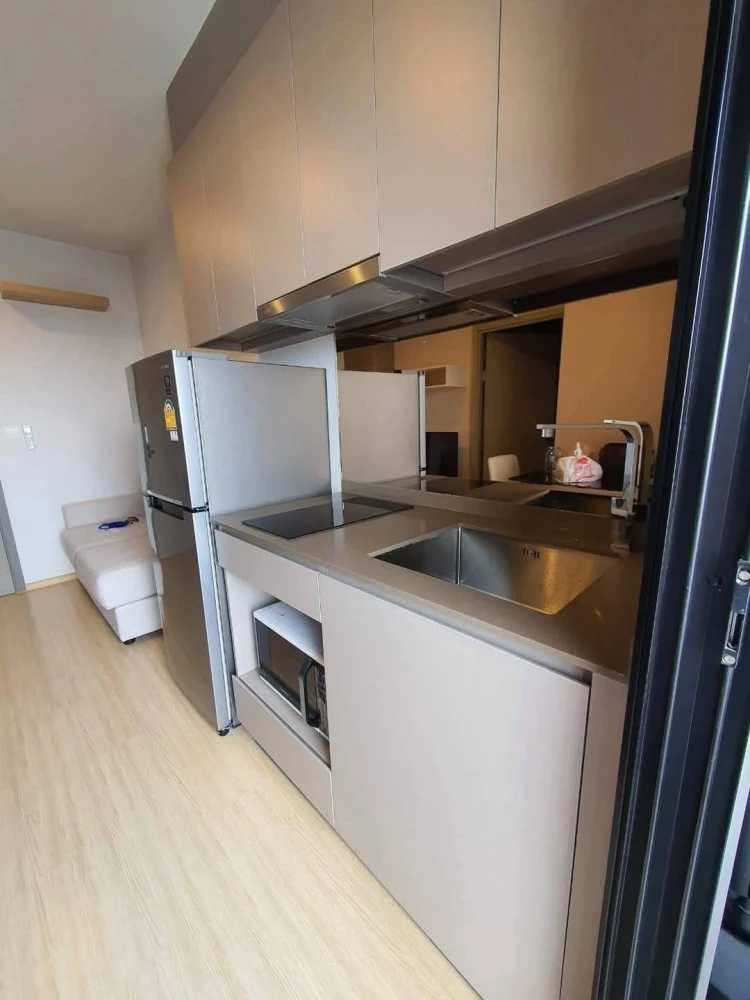 Selling a 1-bedroom, 1-bathroom unit at The Privacy Thaphra Interchange, 14th floor, fully furnished. Book now!