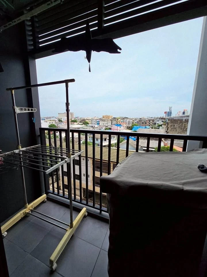 Selling The Privacy Thaphra Interchange, 1 bedroom, 1 bathroom, fully furnished, complete amenities. Book now!