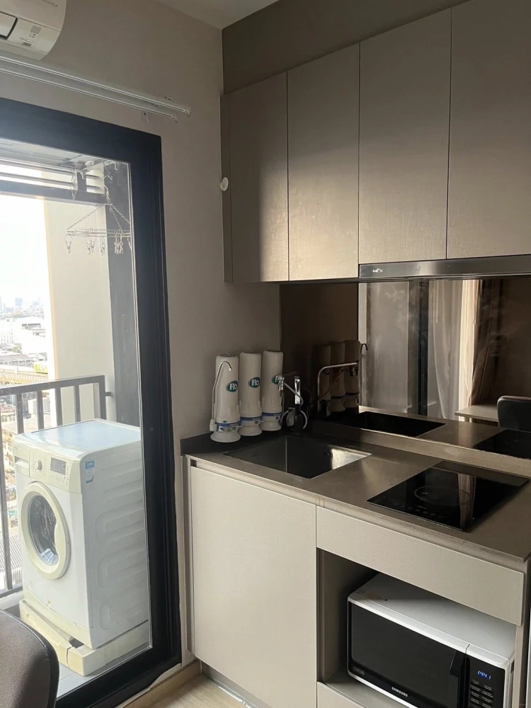 Selling a unit at The Privacy Thaphra Interchange, 14th floor, unobstructed view, and complete amenities. Book now!