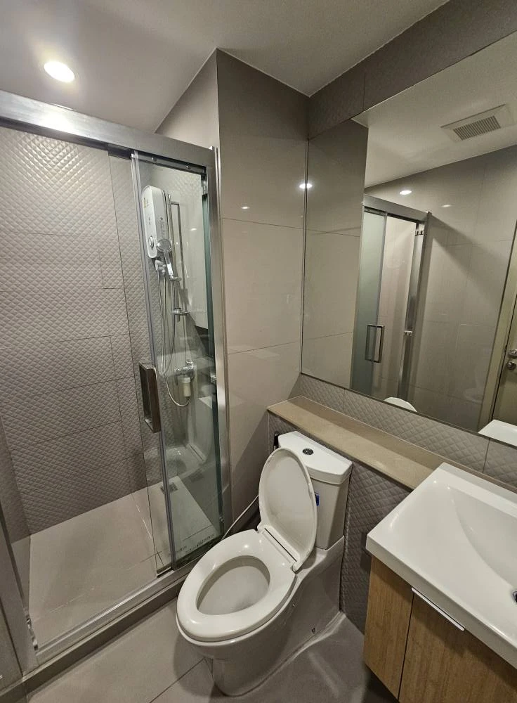 Selling The Privacy Thaphra Interchange, 1 bedroom, 1 bathroom, corner unit with pool view. Affordable price. Buy now, don't wait!