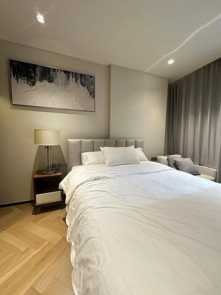 For sale: The Reserve Sukhumvit 61, 2-bedroom Duplex, Pool Access style, resort-like atmosphere, don't miss it.