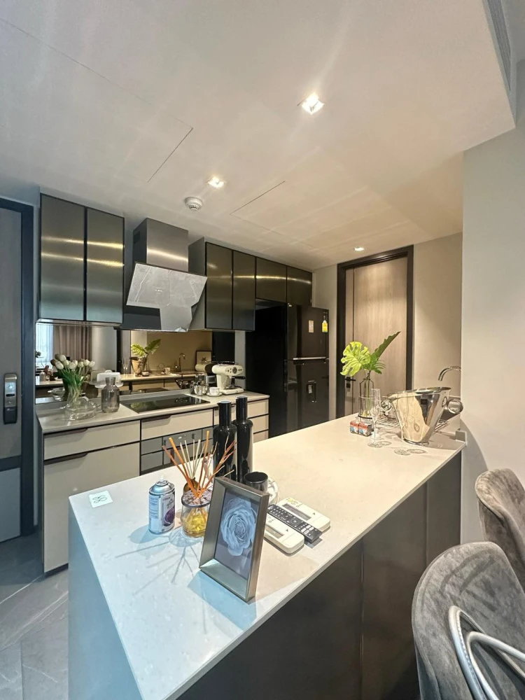 For sale: The Reserve Sukhumvit 61, 2-bedroom Duplex, Pool Access style, resort-like atmosphere, don't miss it.