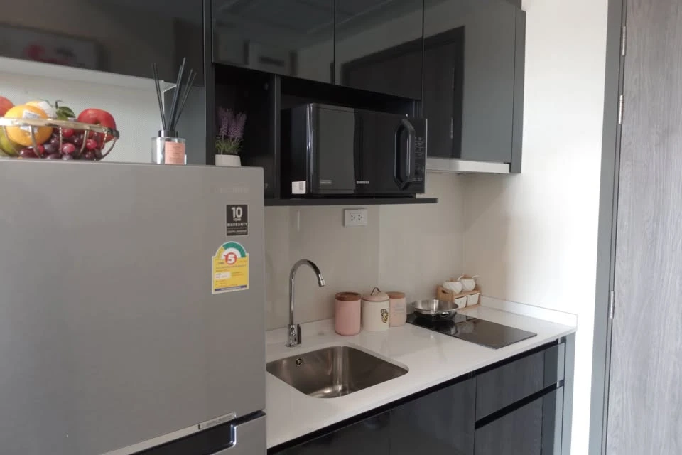 For Sale: The Rich Sathorn–Taksin – 2 bedrooms, fully furnished, inviting atmosphere. Book now!