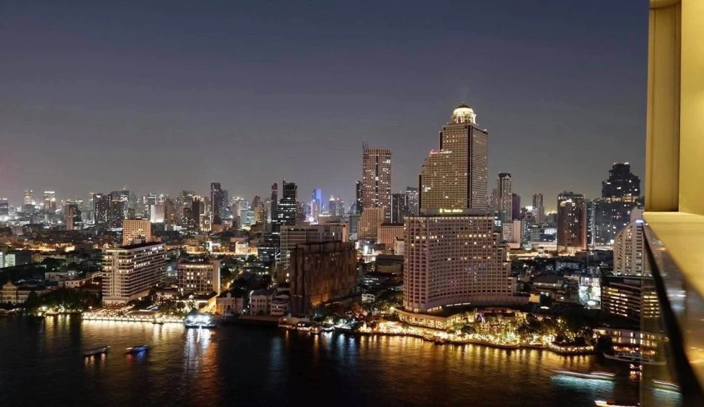 Selling The River condo with stunning Chao Phraya River views and daily views of beautiful 5-star hotels. A prime location, a rare find!