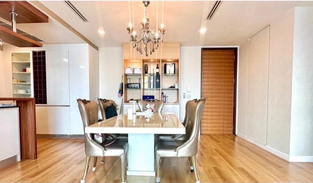 Selling The River condo with stunning Chao Phraya River views and daily views of beautiful 5-star hotels. A prime location, a rare find!