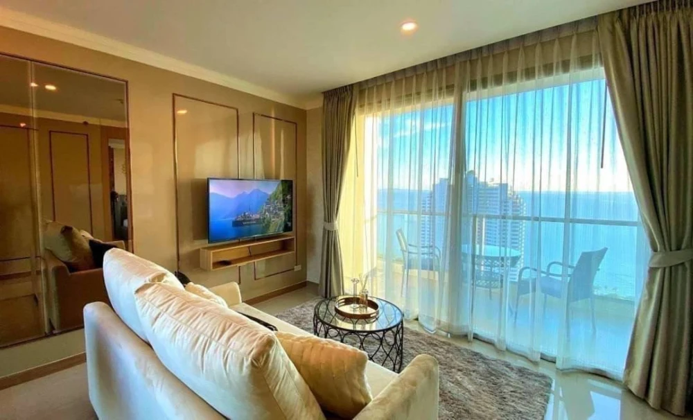 For sale: The Riviera Jomtien Pattaya, 39th floor, corner room, fully furnished, nice to live in, reserve now, urgent!