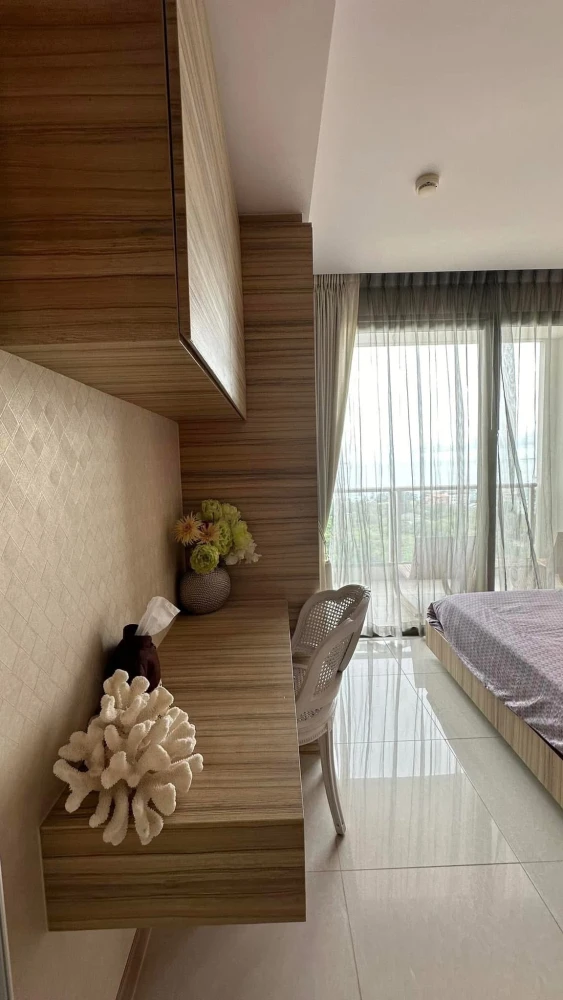 For sale: The Riviera Jomtien Pattaya, spacious and comfortable room, high floor, sea view. Reserve now before it's too late!!!