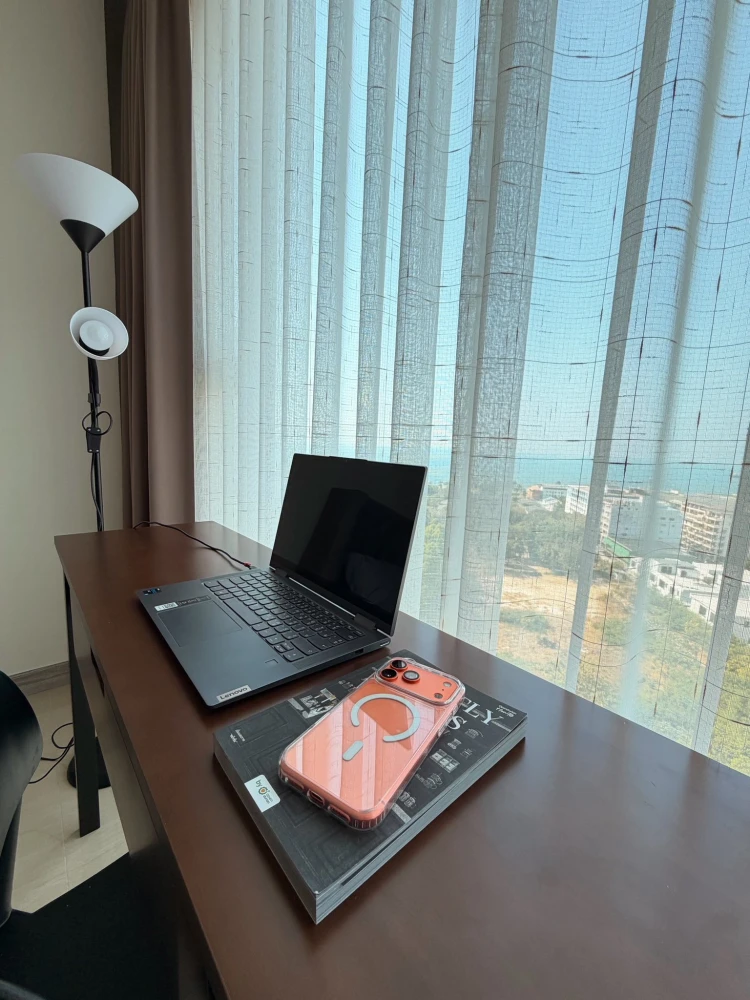 Selling a lovely apartment at The Riviera Jomtien Pattaya. It comes fully furnished with complete amenities and stunning,unblocked sea views. Book now