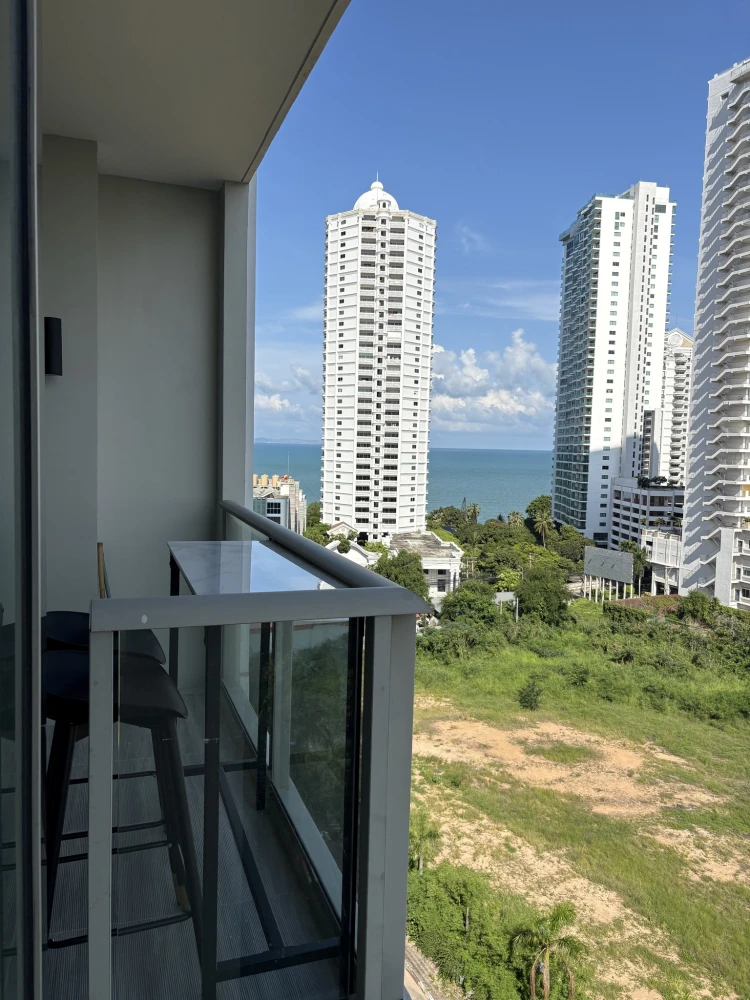 For sale: The Riviera Wong Amat Beach, 1 bedroom, 1 bathroom, fully furnished, beautiful sea view, reserve now!