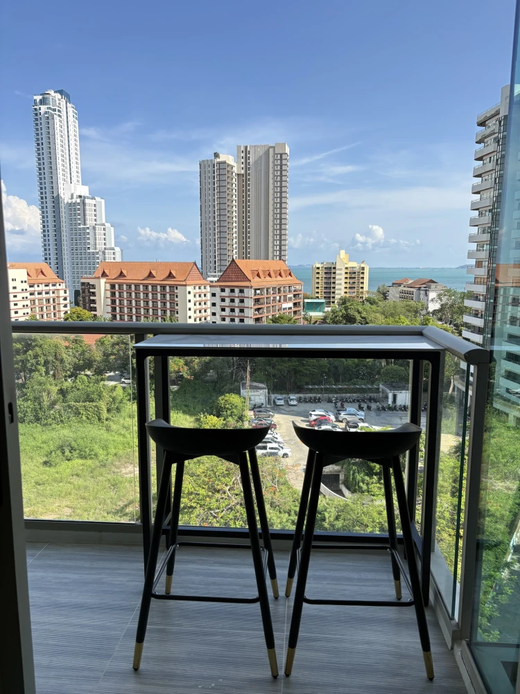 For sale: The Riviera Wong Amat Beach, 1 bedroom, 1 bathroom, fully furnished, beautiful sea view, reserve now!