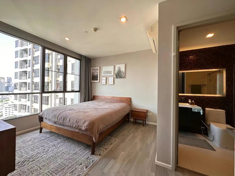 For sale: The Room Sathorn-St.Louis, 18th floor, fully furnished, ready to move in, reserve now, don't miss out.