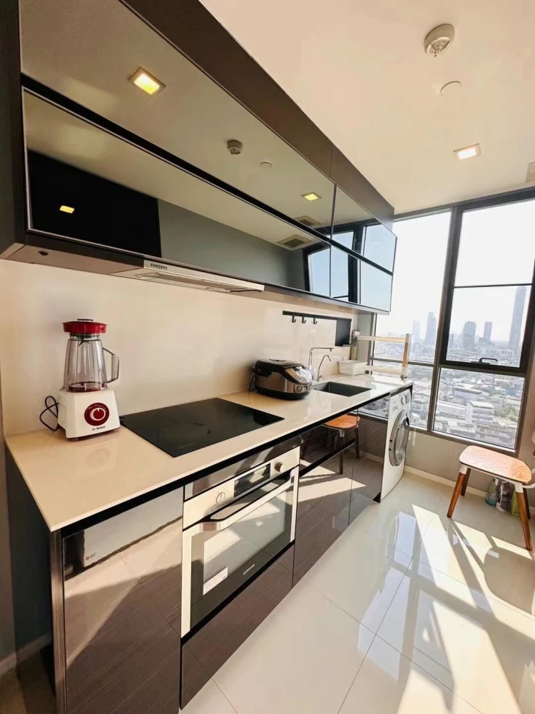 For sale: The Room Sathorn-St.Louis, 18th floor, fully furnished, ready to move in, reserve now, don't miss out.