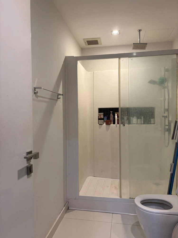 Selling a corner unit at The Room Sukhumvit 62. It's not adjacent to other units on either side (high privacy), making it ideal for actual living.