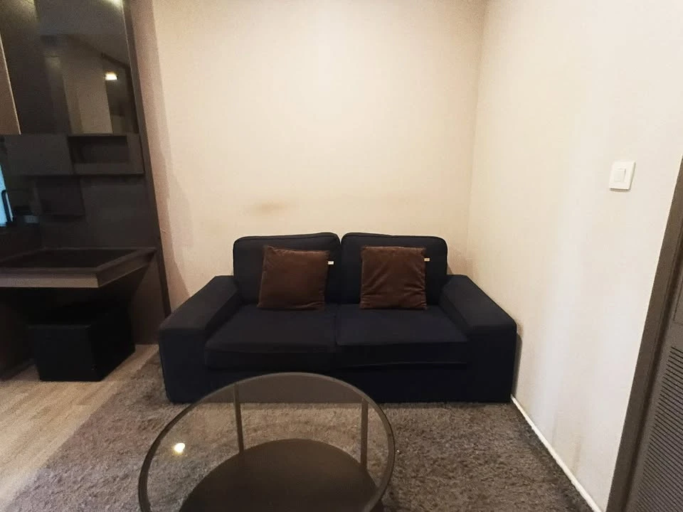 For sale: The Room Sukhumvit 69, 15th floor, fully furnished and equipped with electrical appliances. Reserve now, don't wait.