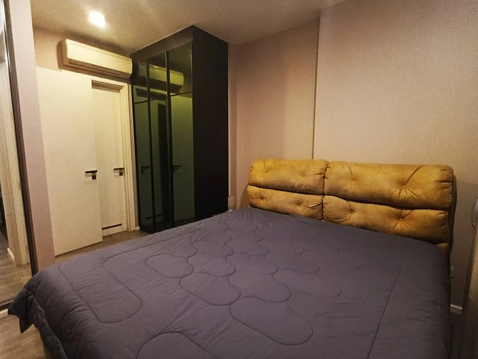 For sale: The Room Sukhumvit 69, 15th floor, fully furnished and equipped with electrical appliances. Reserve now, don't wait.