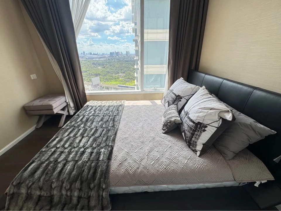 For sale: The Saint Residences, 2 bedrooms, 2 bathrooms, very spacious, 57 sq m., fully furnished, interested, reserve now.