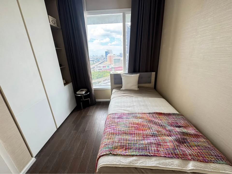 For sale: The Saint Residences, 2 bedrooms, 2 bathrooms, very spacious, 57 sq m., fully furnished, interested, reserve now.